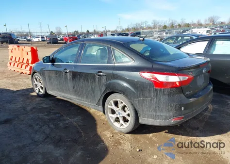 2012 Ford Focus Sel z USA, uszkodzony, nr VIN 1FAHP3H23CL391353